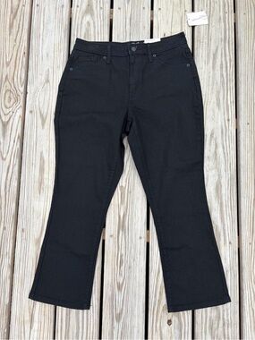 Universal Thread-Women's ‎ High-Rise Kick Boot Crop Jeans, size 8 Black Stretch